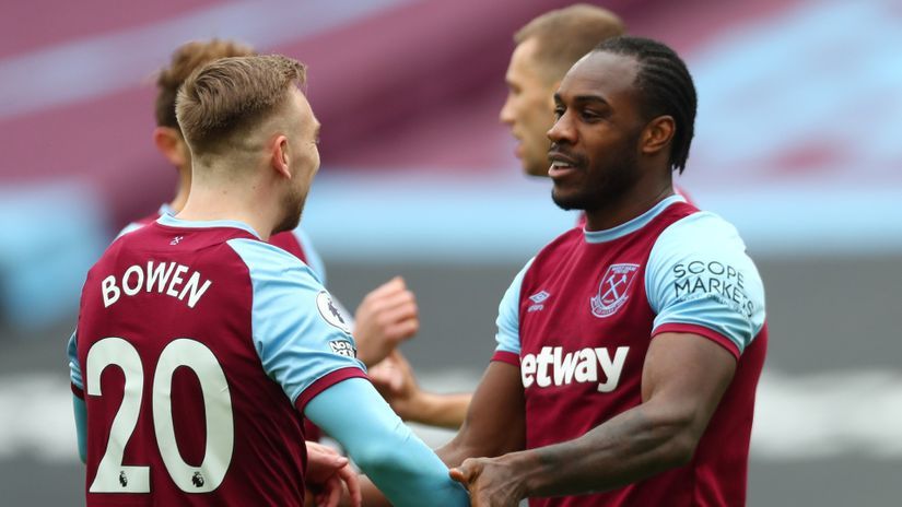 Michail Anthonio got tired of waiting; he will most probably represent Jamaica and try-and-reach the World Cup stage