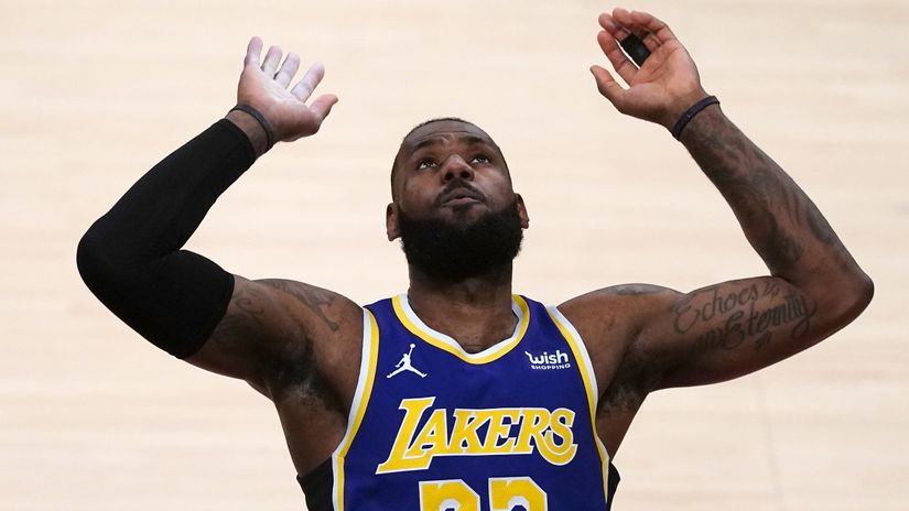 LeBron to Zlatan: "I will never shut up about things that are wrong"