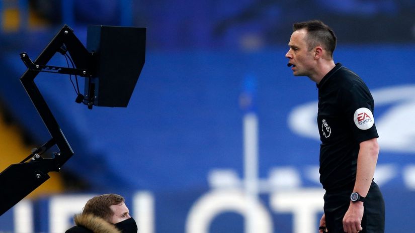 Change of rules: handball allowed again...but only by accident