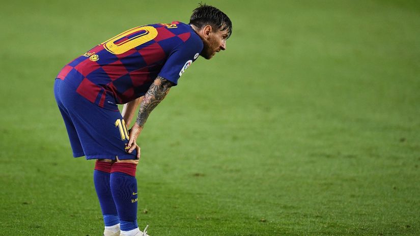 Messi's throwing up ritual resolved