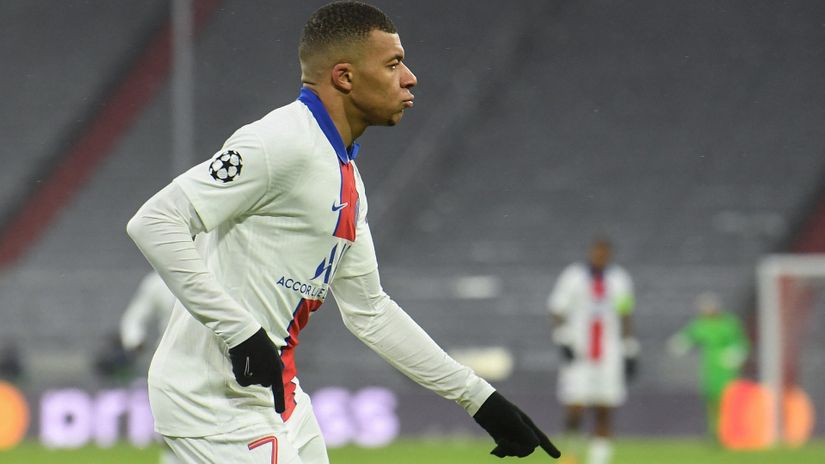 Mbappe is hot and Bayern is not! The Frenchman scores two as PSG wins in Munich