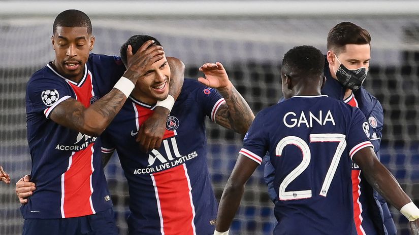 Unlucky Neymar relieved as Paris squeeze past Bayern