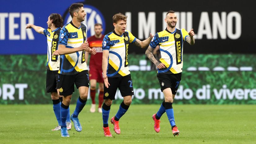 No upsets in Italian Serie A, except for that Inter fizzy-wizzy kit