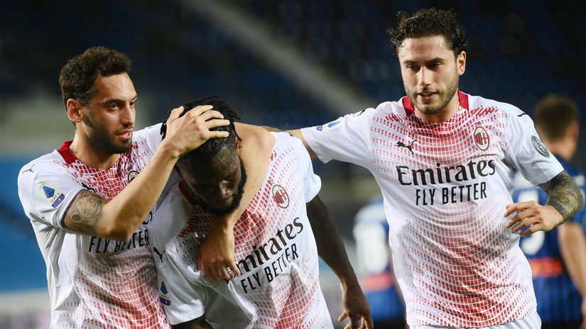 Juventus and Milan squeeze into Champions League at the expense of awful Napoli