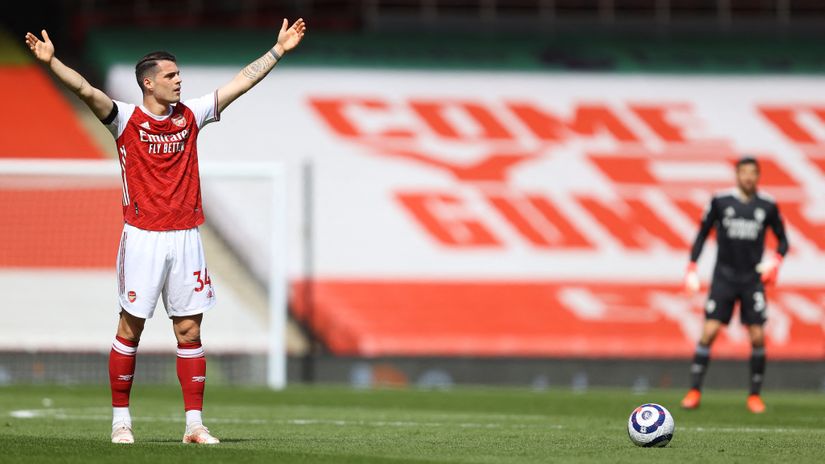 Mourinho likes a granite midfield