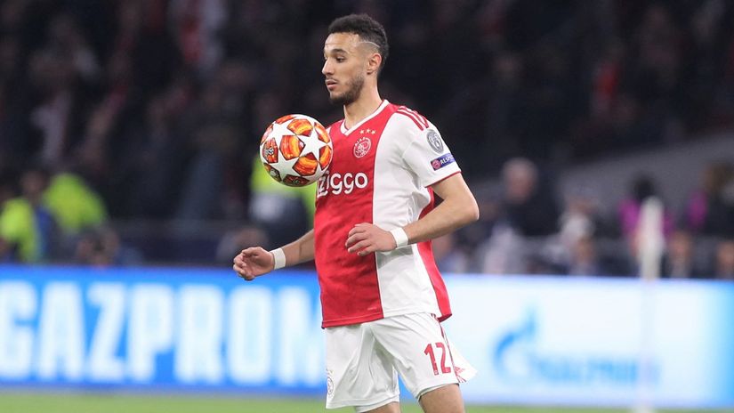 Arsenal and Bayern auction for a Moroccan right-back as Bellerin is getting closer to the Emirates exit door