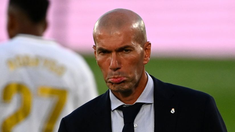 Zidane snaps at a journalist: 'Your job is shameful!'