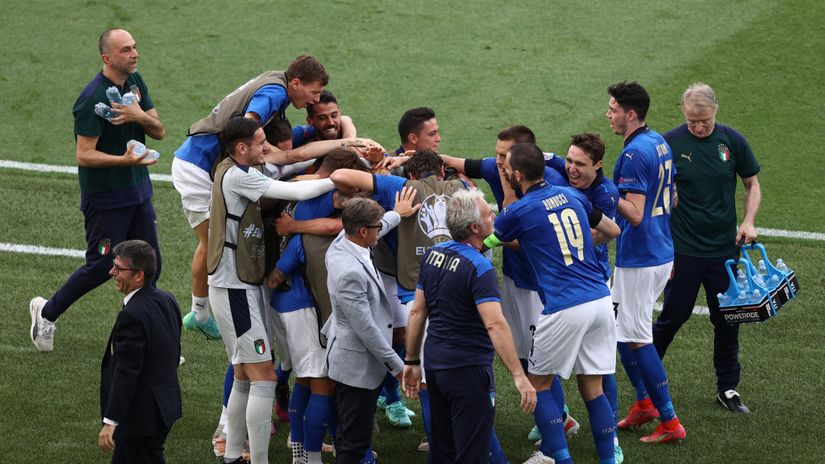 Italy seal their dominance in group A, Wales second despite Switzerland win