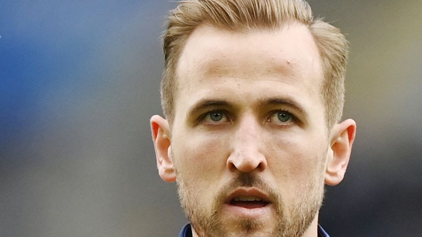 Manchester City make a $140 million offer for Tottenham captain Harry Kane