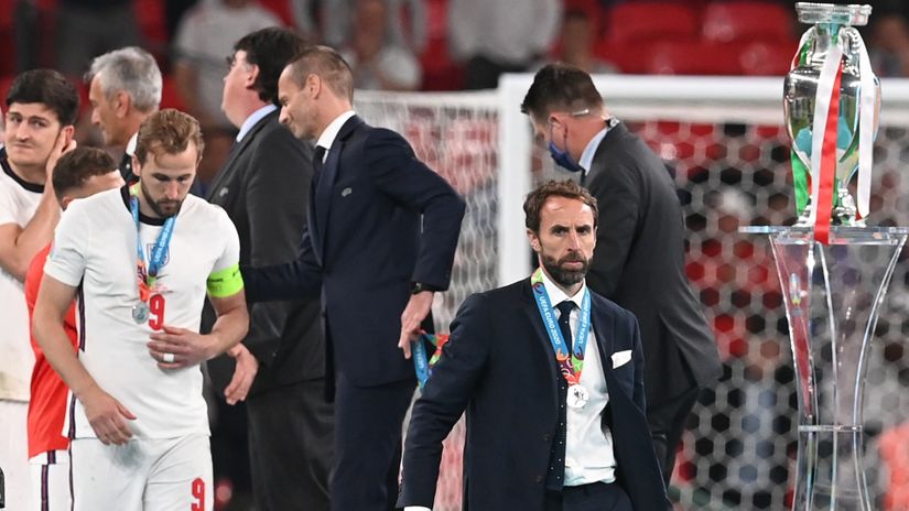 Southgate's rollercoaster takes England straight down to the ground