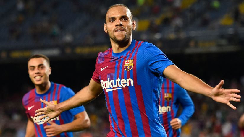 Who scored more goals this season, Braithwaite or Messi? Hint: It’s not Messi!