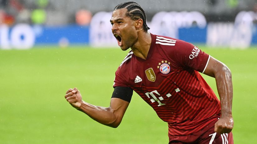 Bayern surrender a two-goal lead at home but survive to claim a late winner against Koln