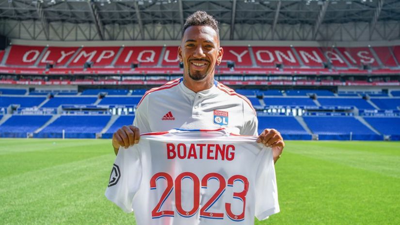 Old World Champion teams up with old champions of France to compete against new money