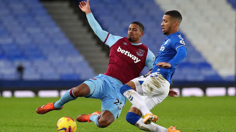 Ex-West Ham striker Haller stars as Ivory Coast trump Cameroon