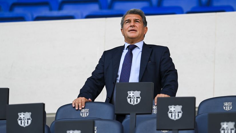 Desperation at Camp Nou - Joan Laporta takes his plea to social media