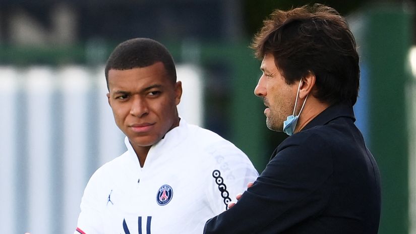 PSG fans given hope by Mbappe's mother! She says he might extend his contract the Parisians