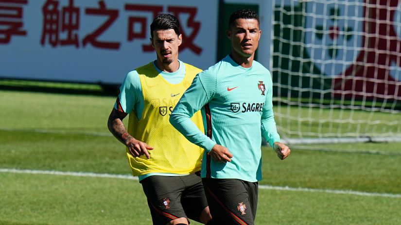 Even Cristiano Ronaldo has cheat days, says his friend and national team colleague