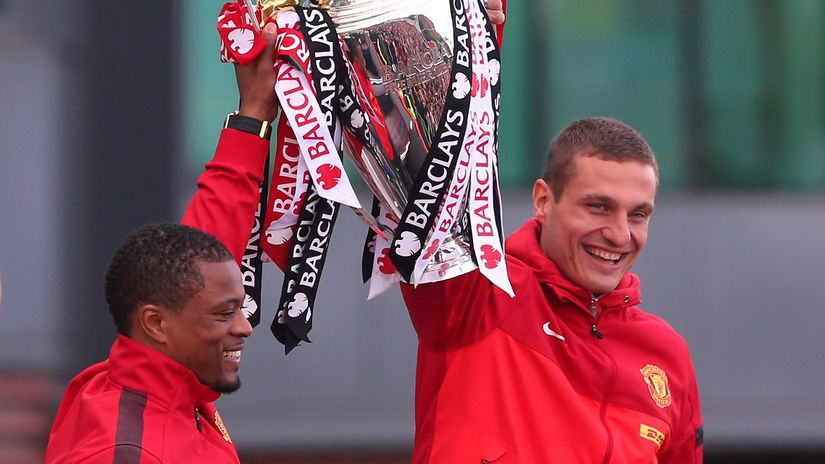 High-school quarrel on a higher level - Man Utd best mates Evra and Vidic refused to talk for three months