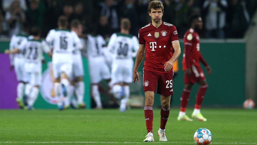 'A disgrace' - Muller apologises to Bayern fans for 5-0 cup thrashing
