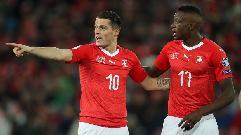 Is it Switzerland national team? Is it M'gladbach? It's Arsenal's potential midfield