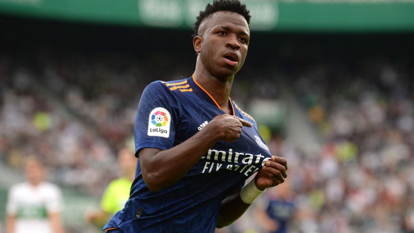 Real Madrid stay aloft thanks to Raul Guti and Vinicius Jr.