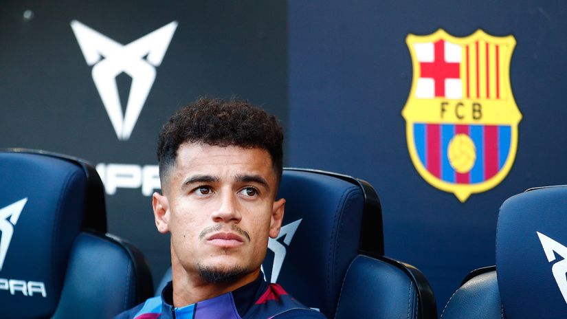 Xavi's first day at work and the Coutinho case