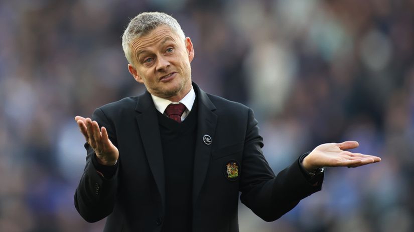 Solskjaer gives himself, his staff and uncapped Man United players a week off