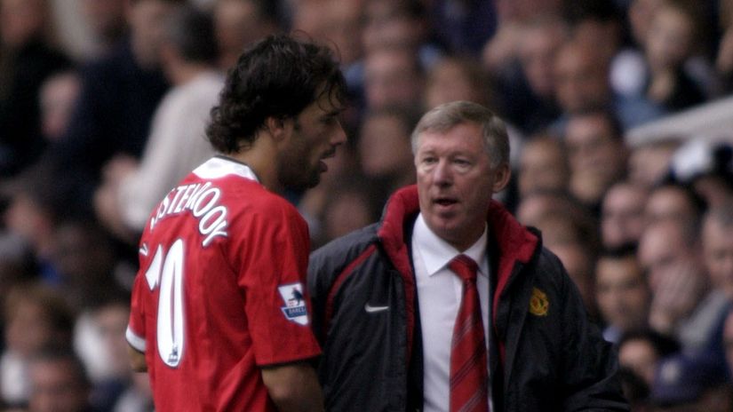 Sir Alex hated seeing sky blue in the Man United dressing room - it almost cost van Nistelrooy his Old Trafford career