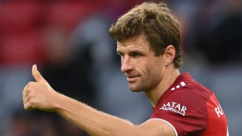 Muller’s 600th game for Bayern in the shadow of Covid debates