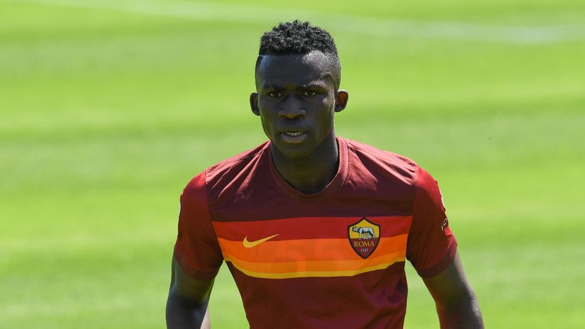 Inside jokes can sure be misinterpreted - 'bananas' comments do not insult the Ghanaian startlet