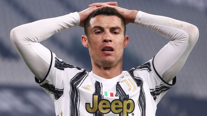 CR7 can't stand defeats - unseen dressing room footage from his times at Juventus