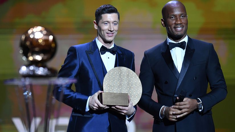 Lewa hits out on Messi for his "empty words" at the Ballon d'Or ceremony