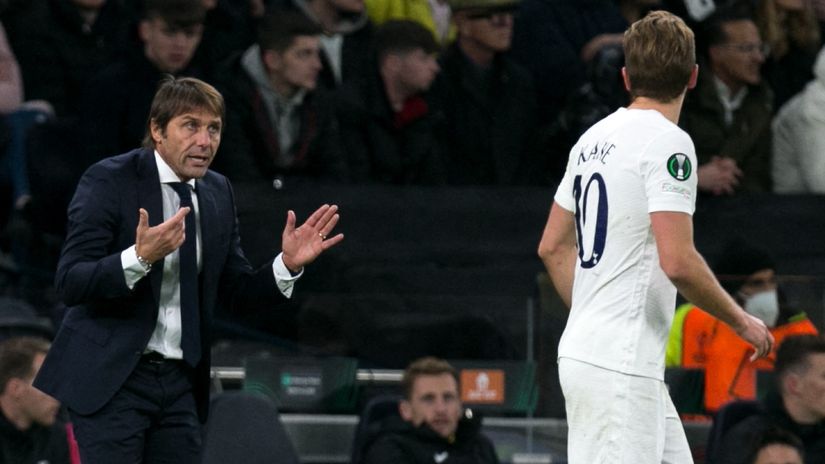No sulking, pouting nor hiding: Conte believes that Kane is completely dedicated to Spurs