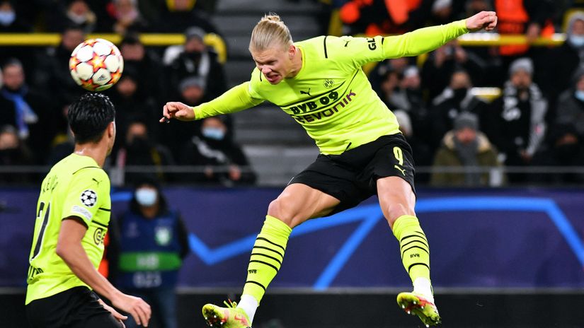 Dortmund to double Haaland's wage but want the answer until February