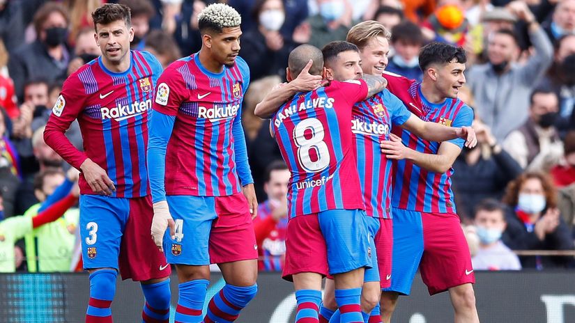 Xavi's new Barca leapfrog Atletico, hammering them thanks to the first-half perfect storm at Camp Nou