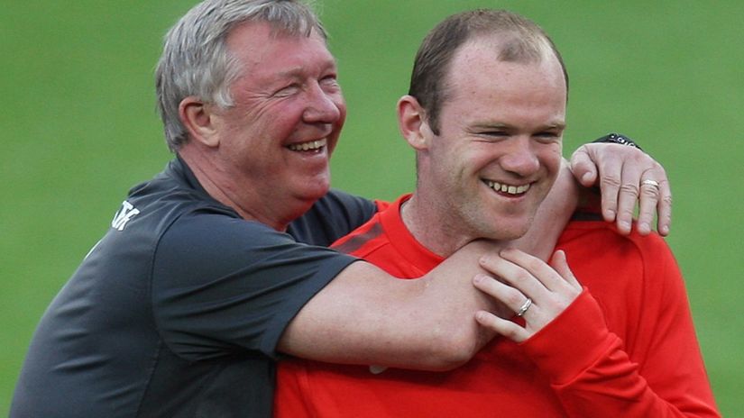 ’Sir Alex left as soon as he realized the club was in decline’