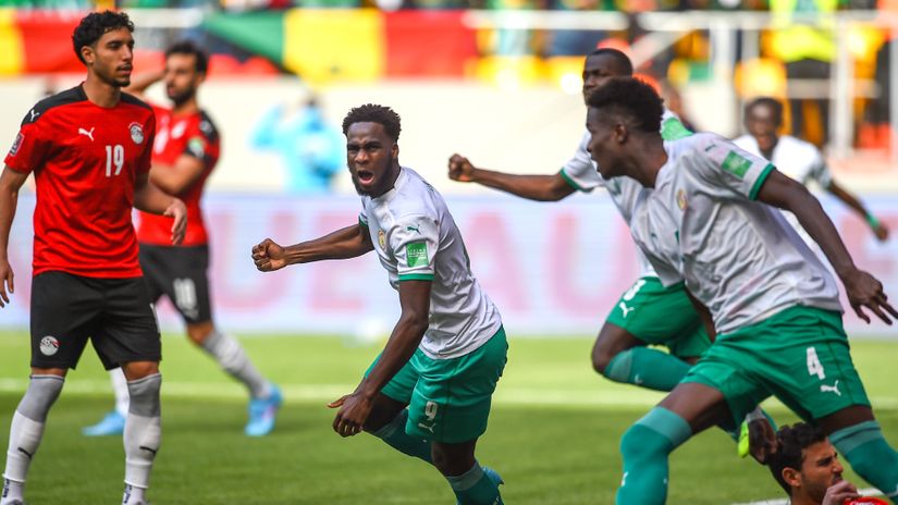 Mane sends Senegal to Qatar