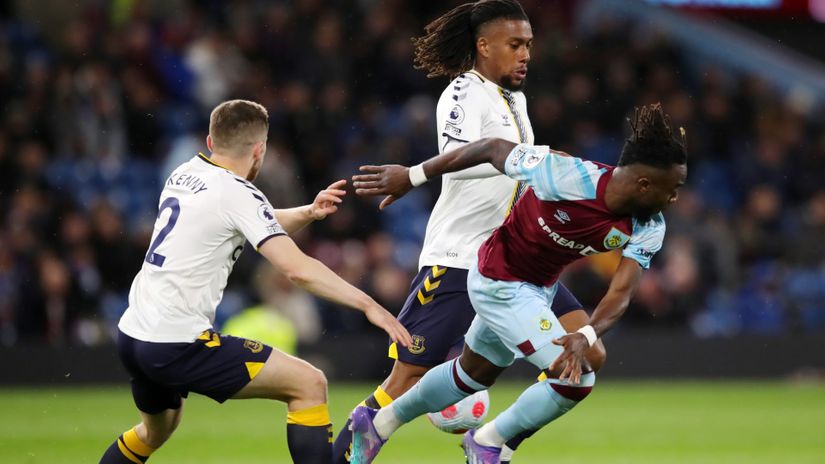 Thursday menu: Three clashes and only one question - who's going down, Toffees or Clarets?