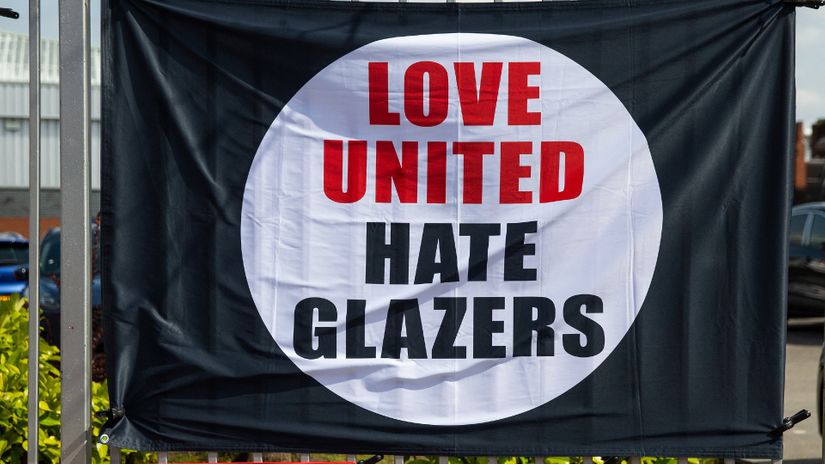 The roof is leaking, the season was terrible, but the owners don't care: The Glazers share 11 million pounds from United’s profit